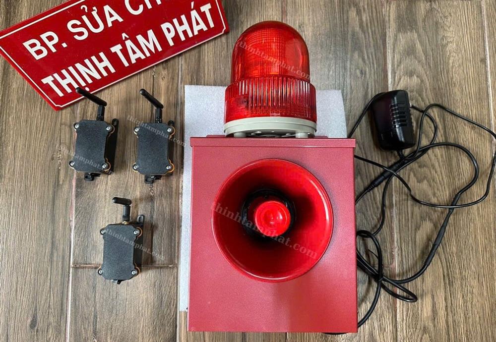 cảnh báo xe nâng